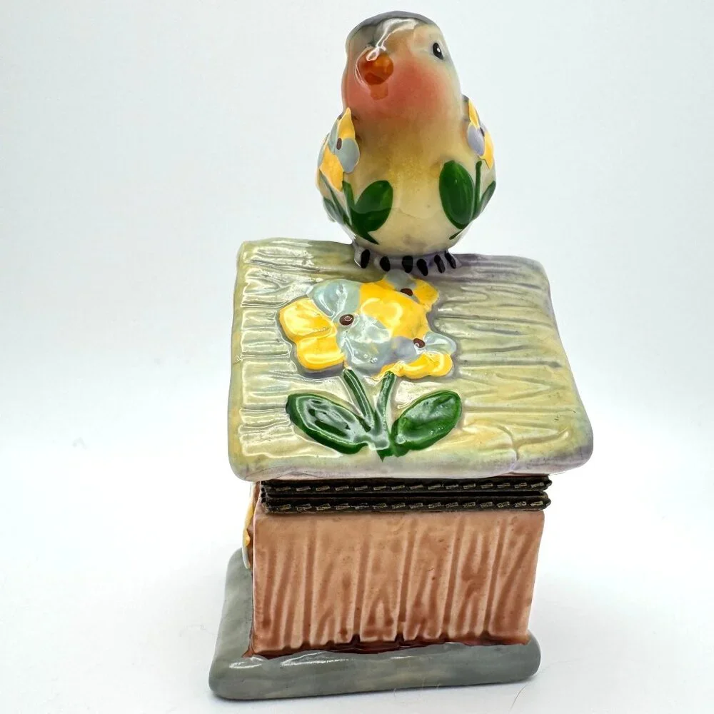 Bird Green Birdhouse Floral Trinket Box with a White Bird Figurine 2